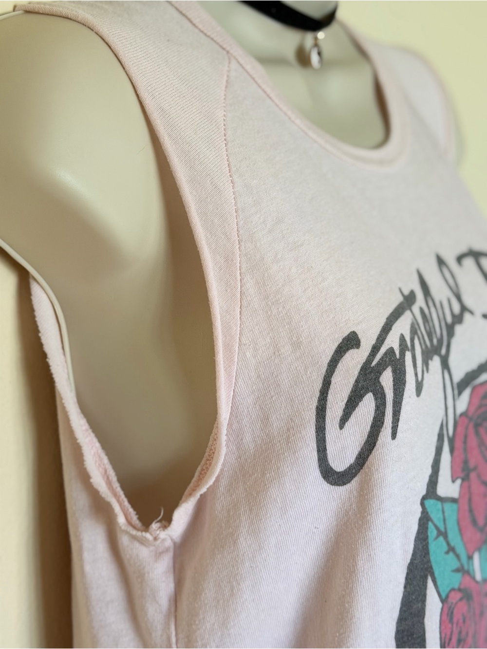 Small Junk Food Grateful Dead Light Pink Rose Graphic Tank Top - Picture 11 of 14